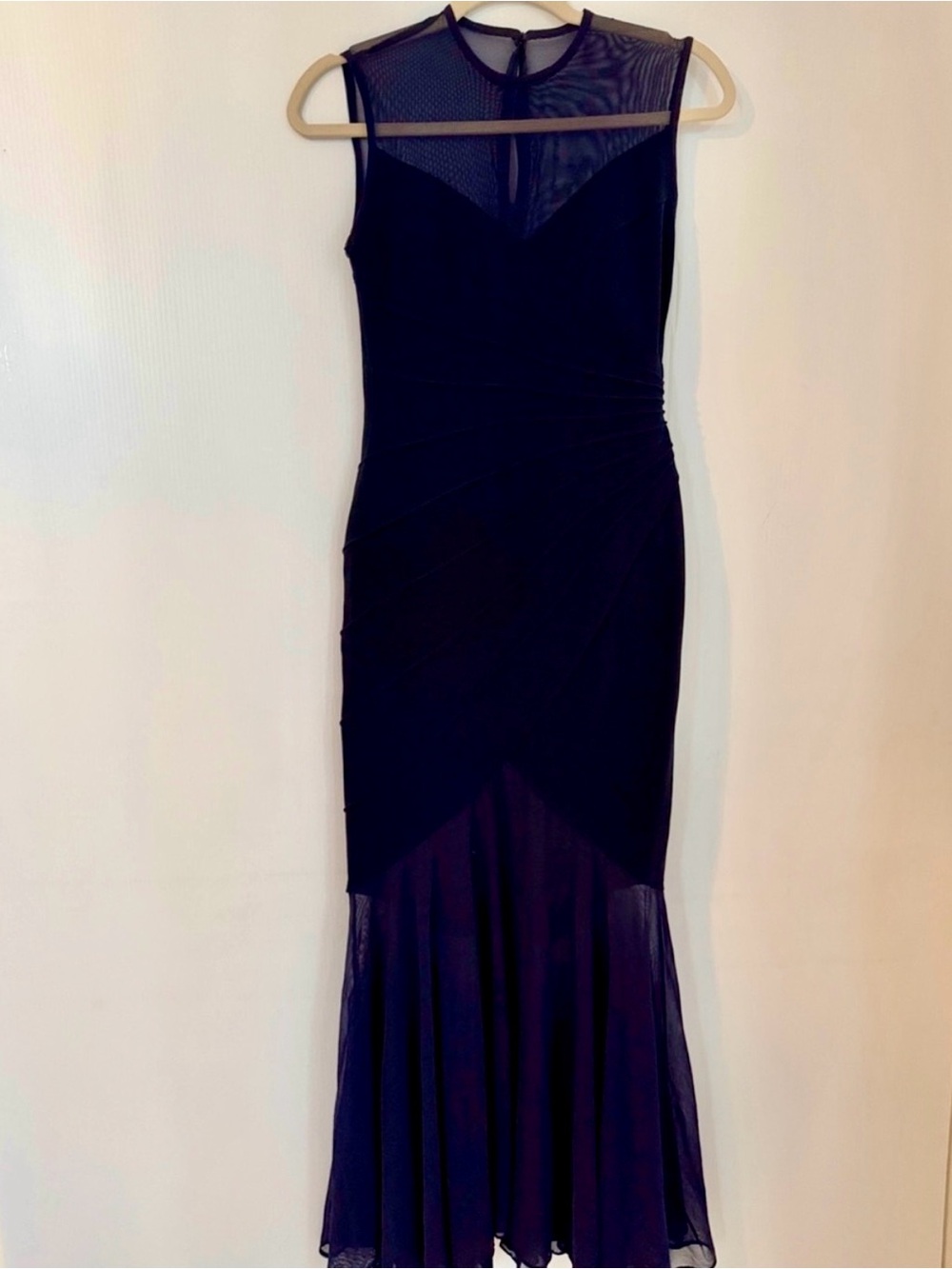 Elegant Dark Blue Sleeveless Mesh-Top Maxi Dress
